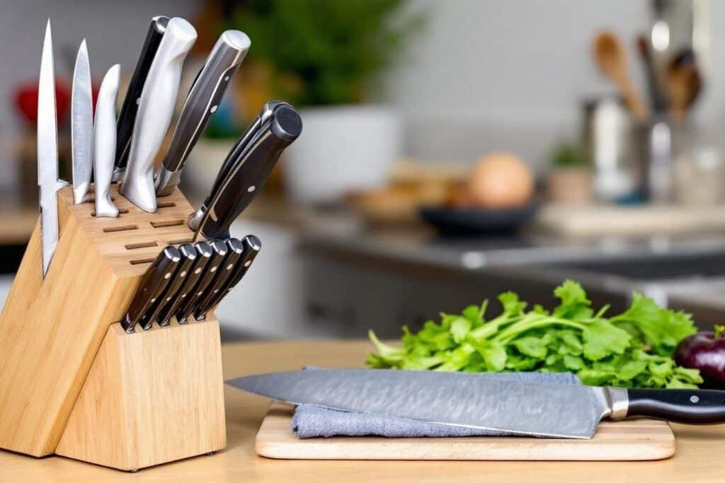 Quel couteau de cuisine choisir : guide et conseils pratiques